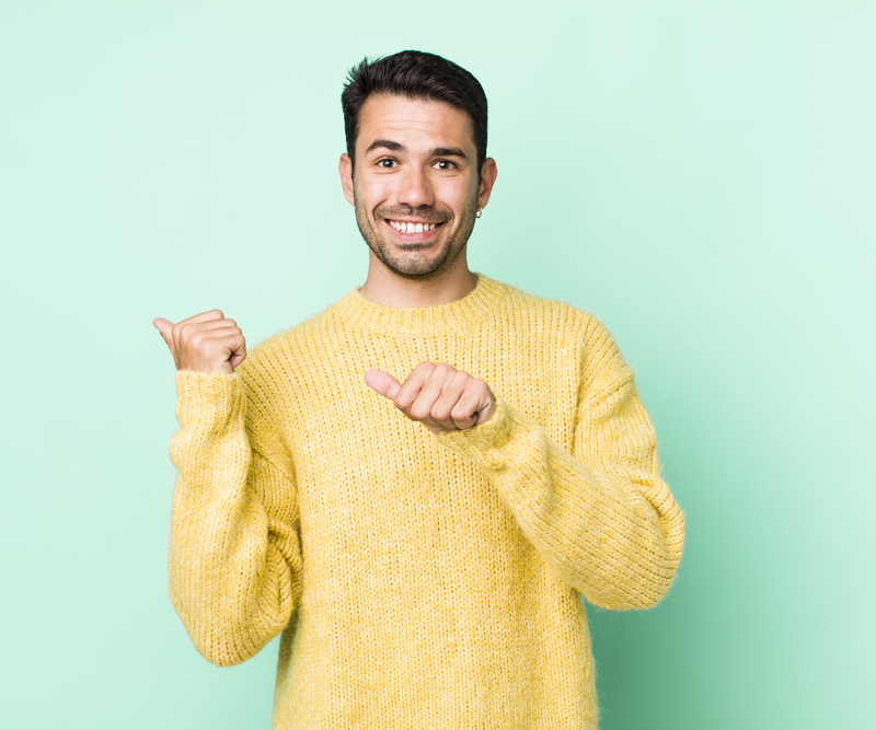 Suéter liso con cuello redondo para hombre